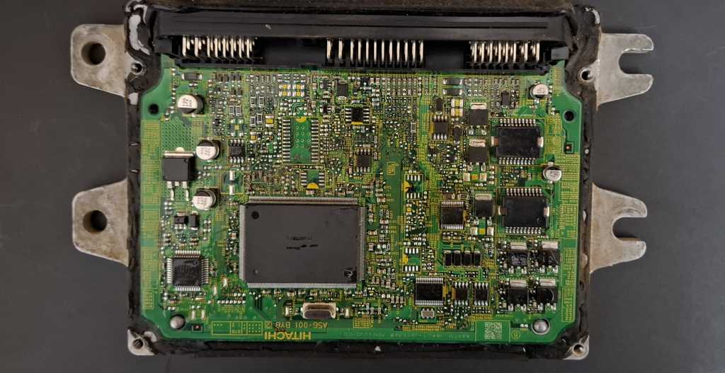 Tiida HR15 ECU